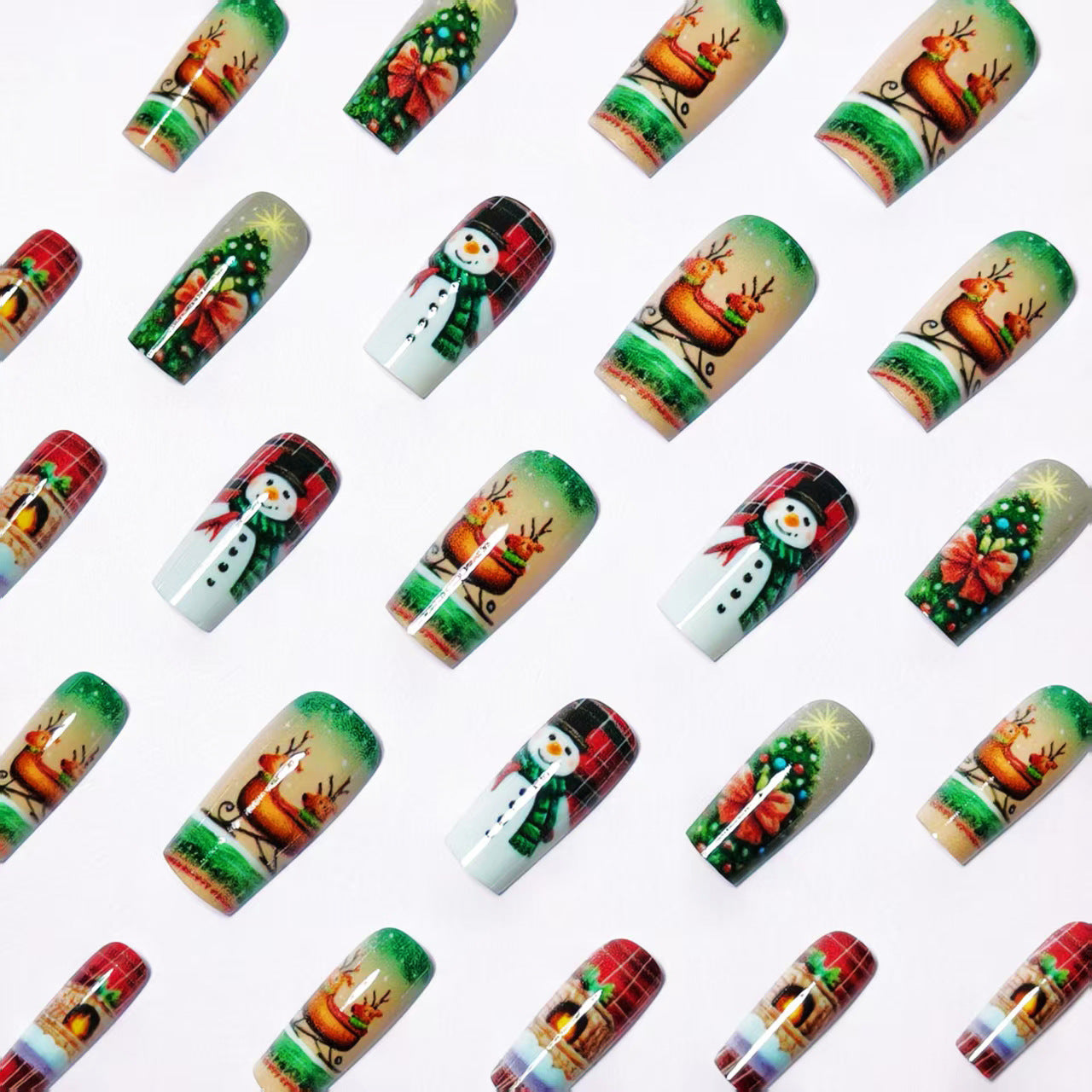 Kreative Weihnachtskunstnägel Im Festlichen Design Brehn