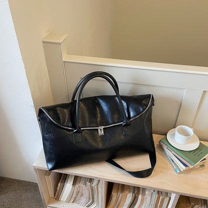 Elegante und Geräumige Handtasche Aus Hochwertigem Kunstleder Brehn