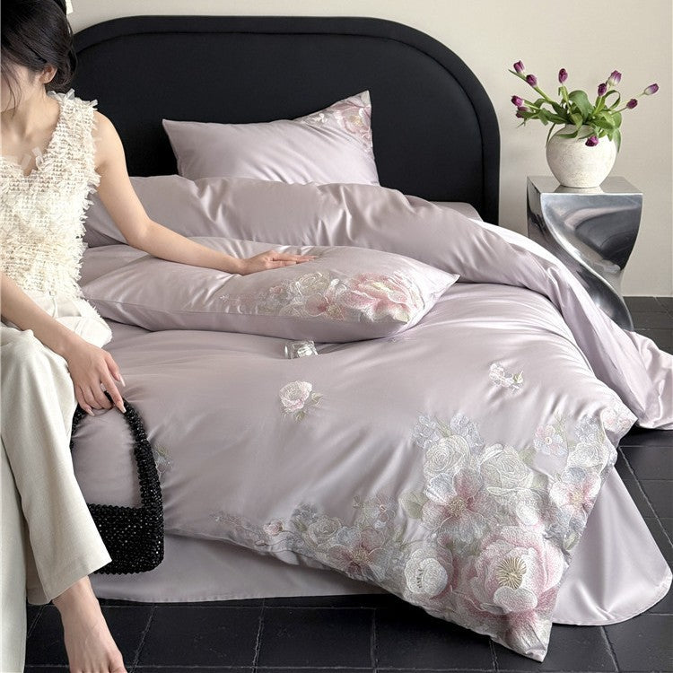 Satin-Bettwäsche-Garnitur mit floraler Relief-Stickerei und samtigem Glanz Brehn