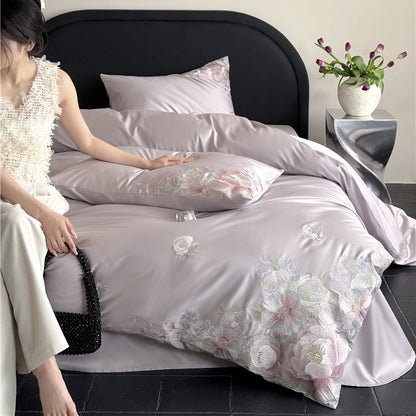 Satin-Bettwäsche-Garnitur mit floraler Relief-Stickerei und samtigem Glanz Brehn