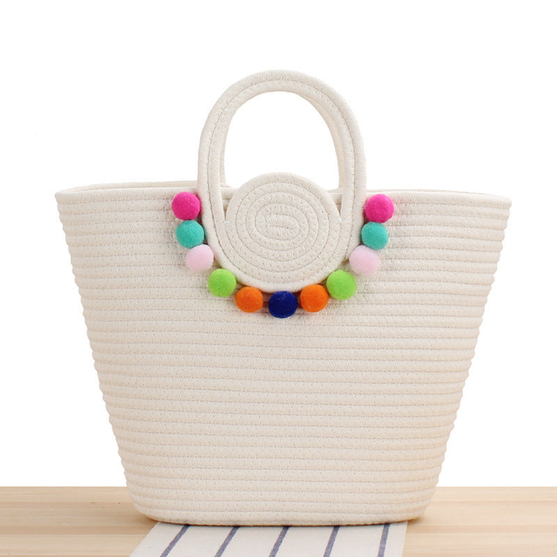 Modische Handtasche mit Verspieltem Pomponschmuck Brehn