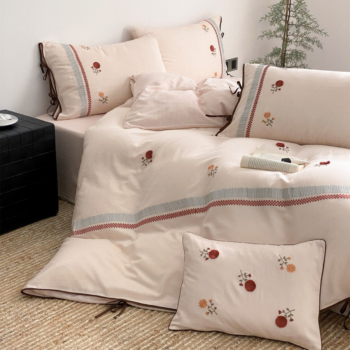 Bestickte Floral Baumwoll-Leinen Bettdeckenbezug Set mit Eckbindern