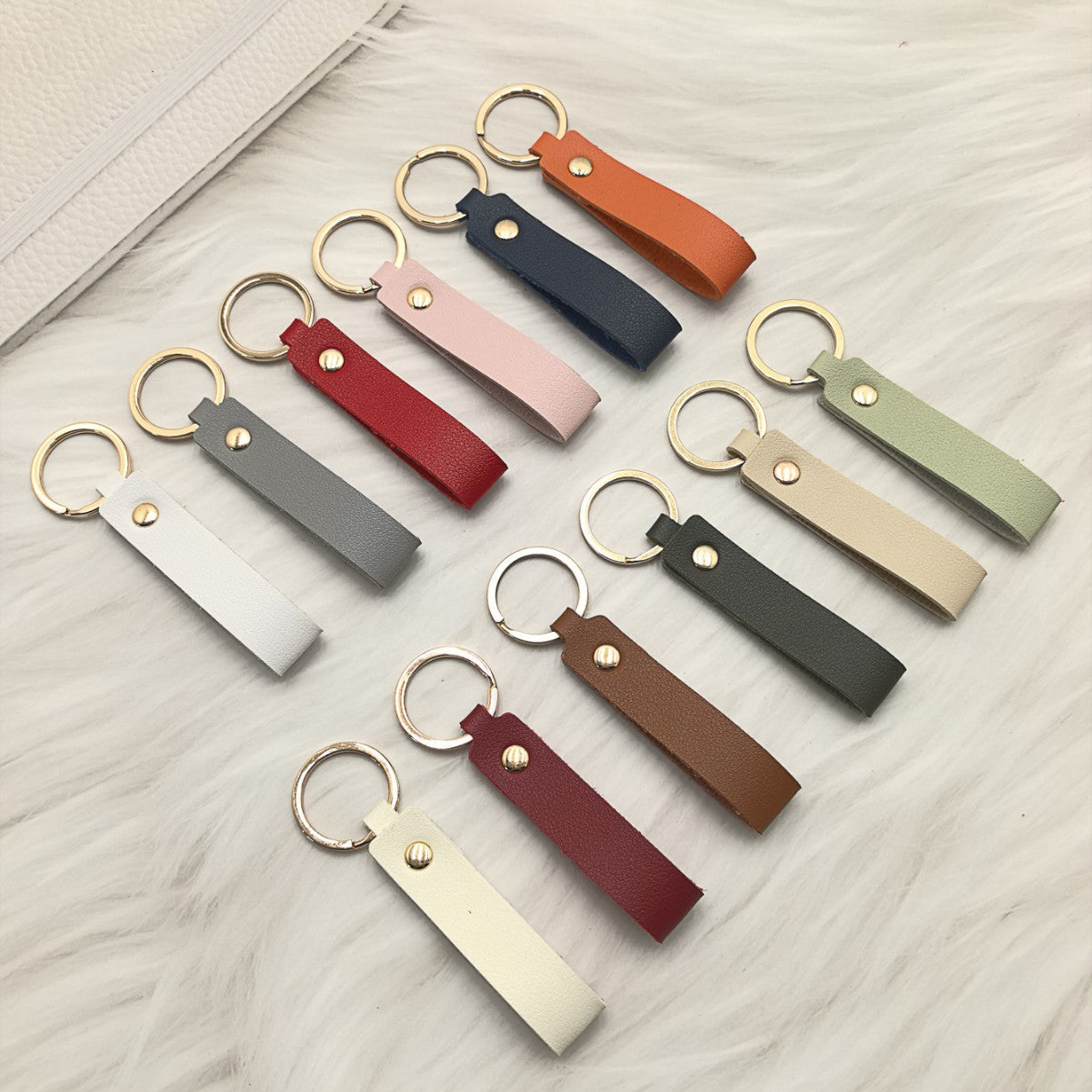 Unisex Schlüsselanhänger aus hochwertigem Kunstleder mit stilvollem Design Brehn