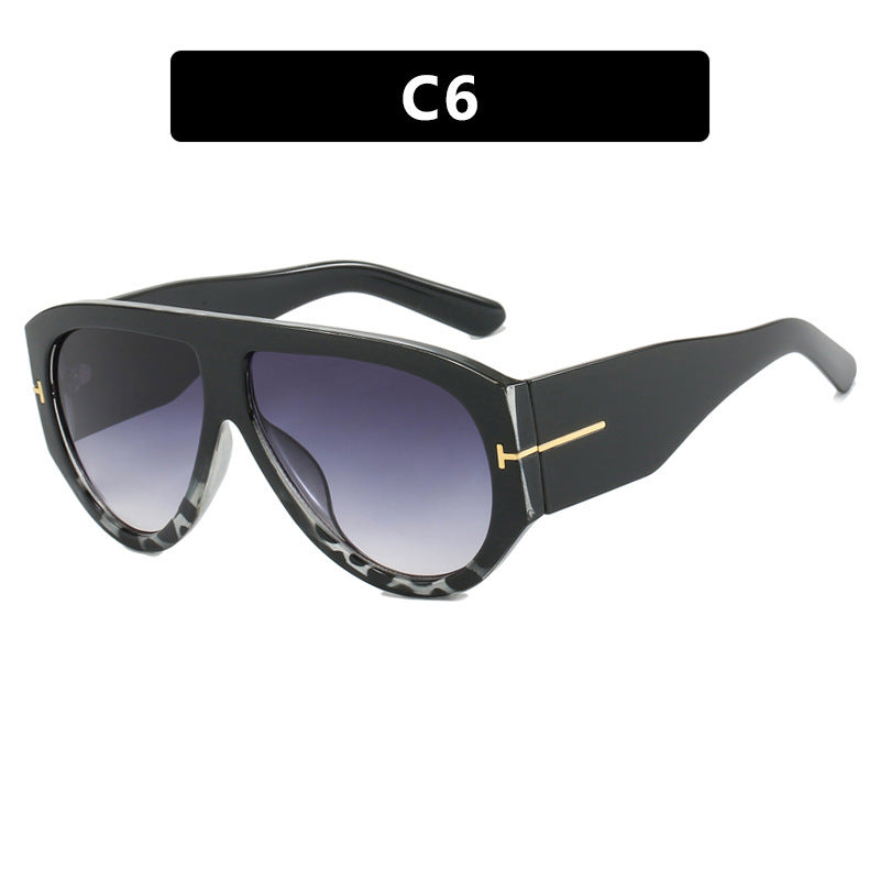 Damen Designer-Sonnenbrille im eleganten Retro-Design mit breitem Rahmen Brehn