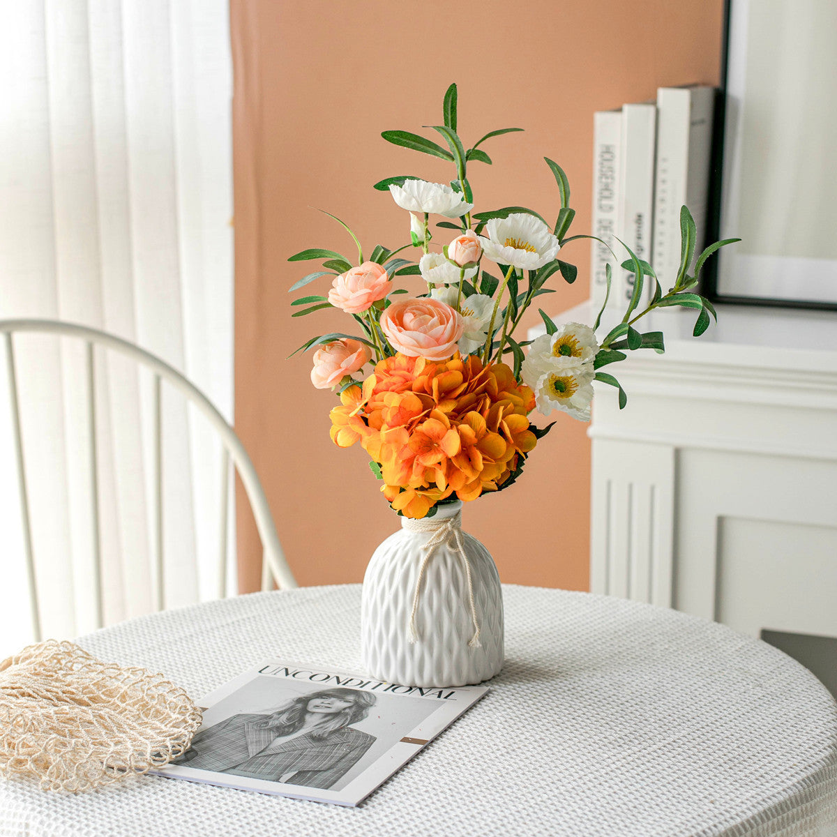Elegante künstliche Blumenarrangement