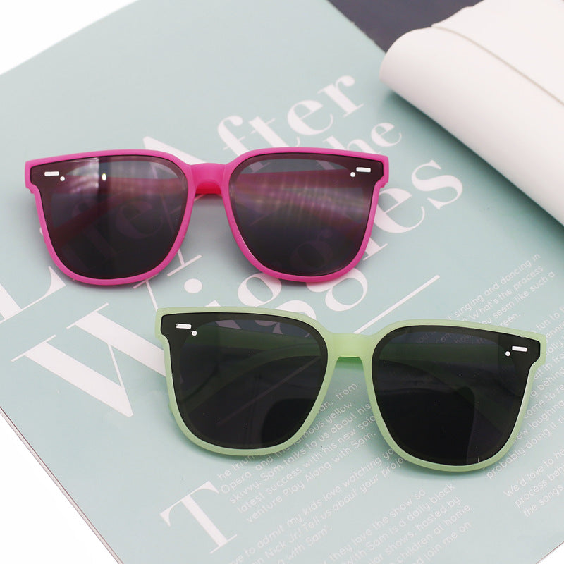 Damen moderne Sonnenbrille mit filigranem Rahmen und UV-Schutz Brehn
