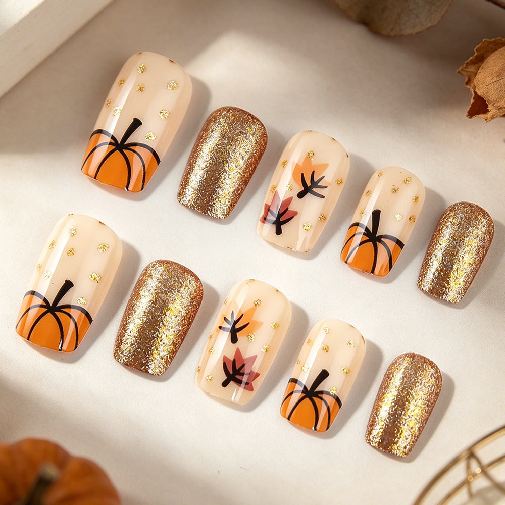 Herbst-inspirierte dekorative Nagelkunst Brehn