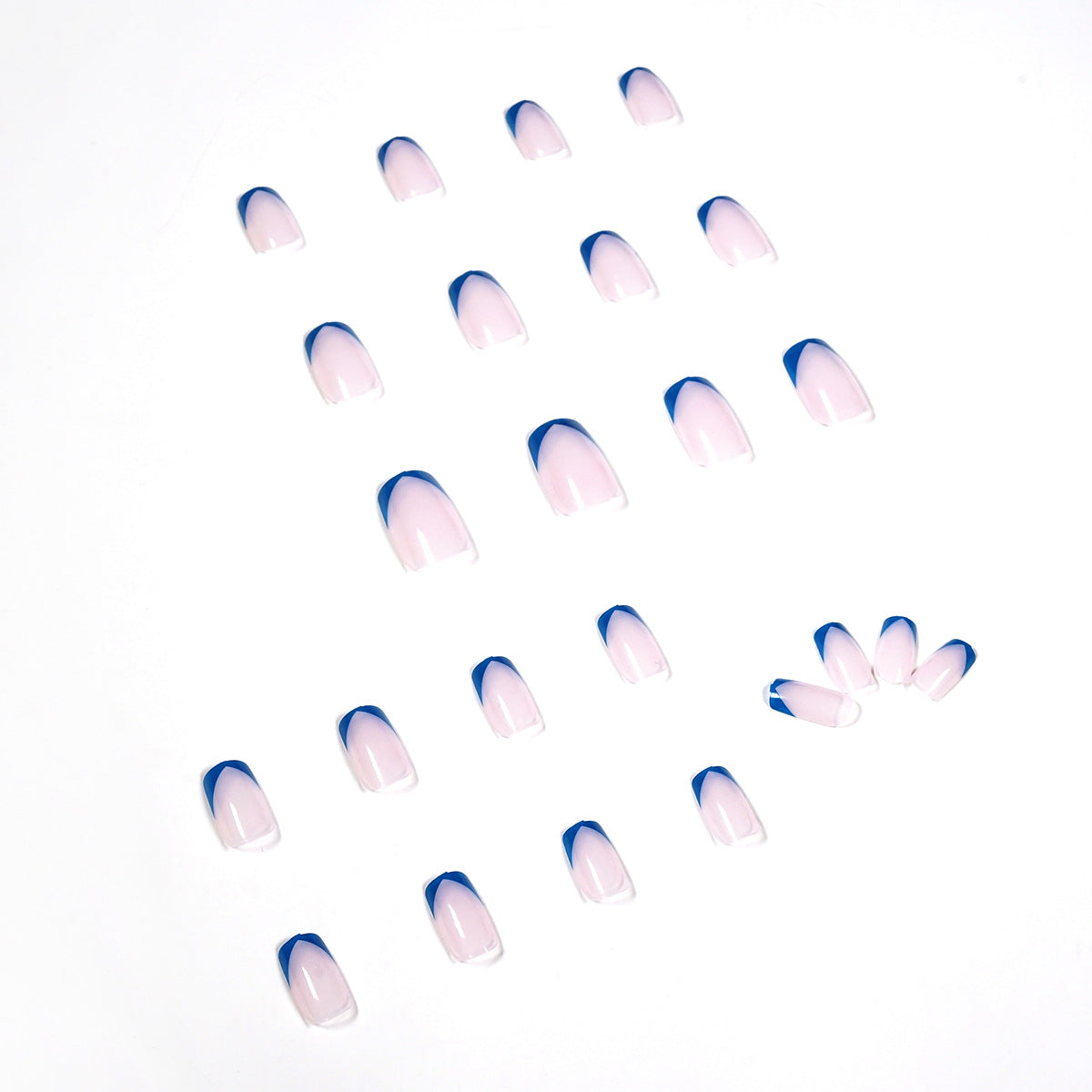 Stylische Nagelkunst mit modernen französischen Spitzen Brehn
