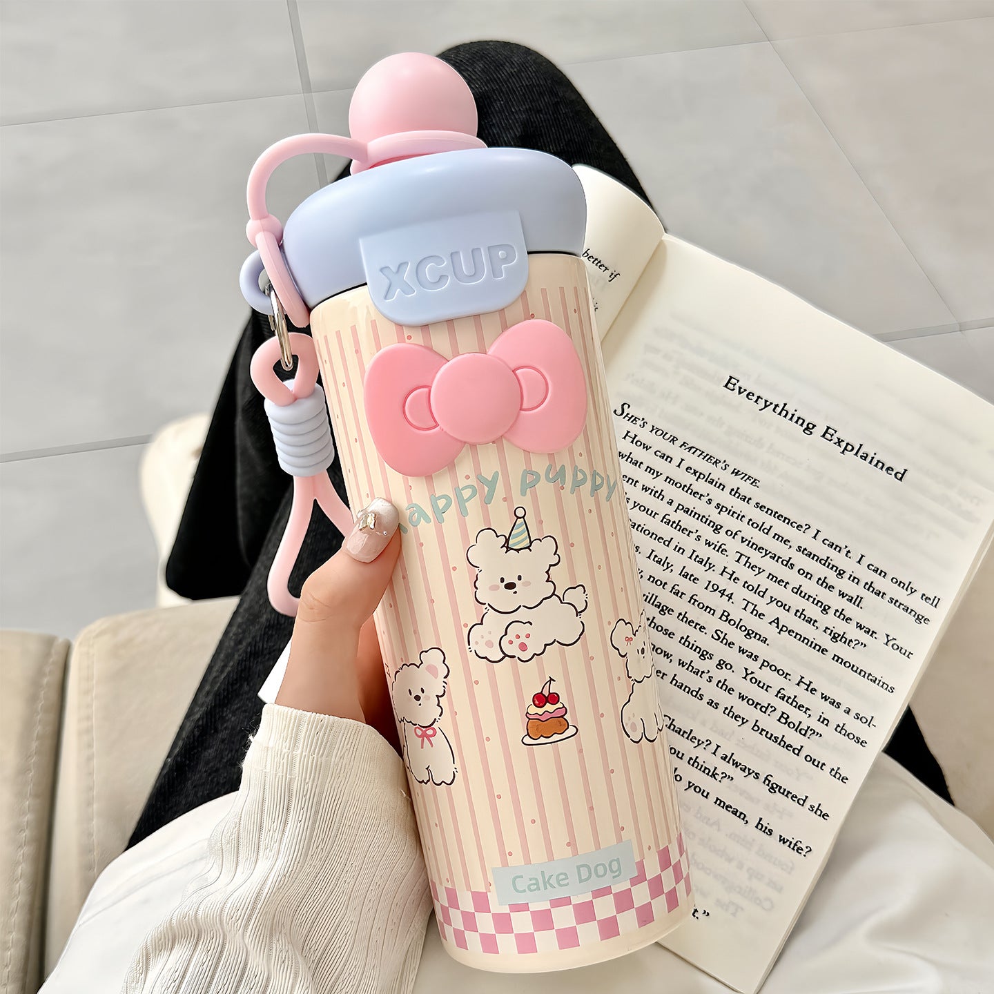 Damen Wasserflasche mit süßem Hasenmotiv und integriertem Karabiner Brehn