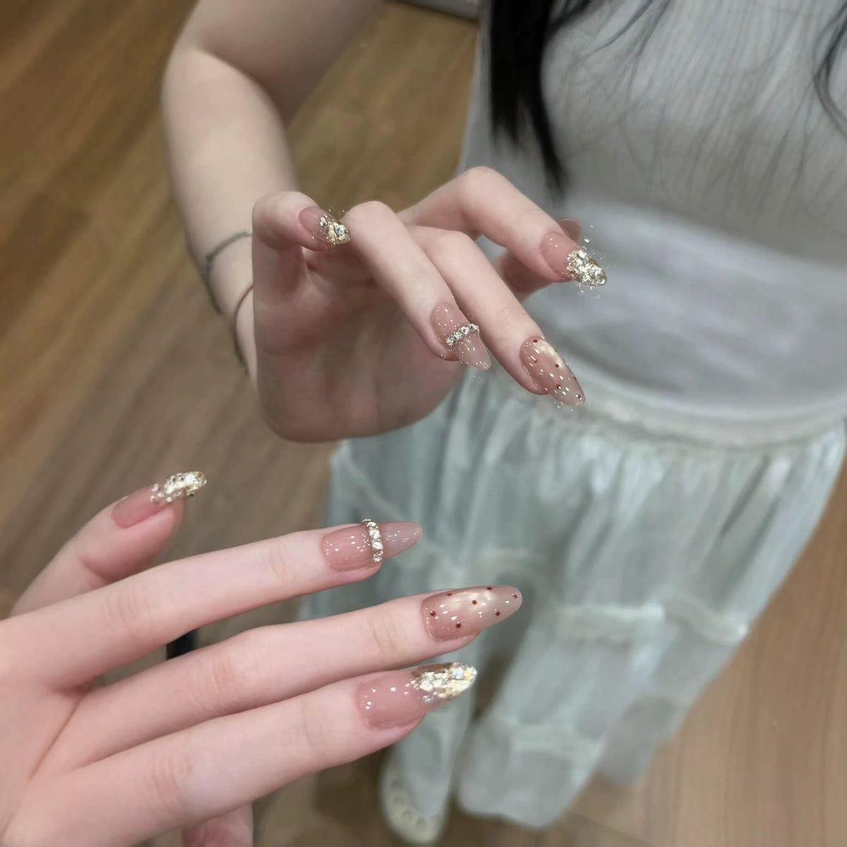 Dekoratives Press-On Nageldesign-Set