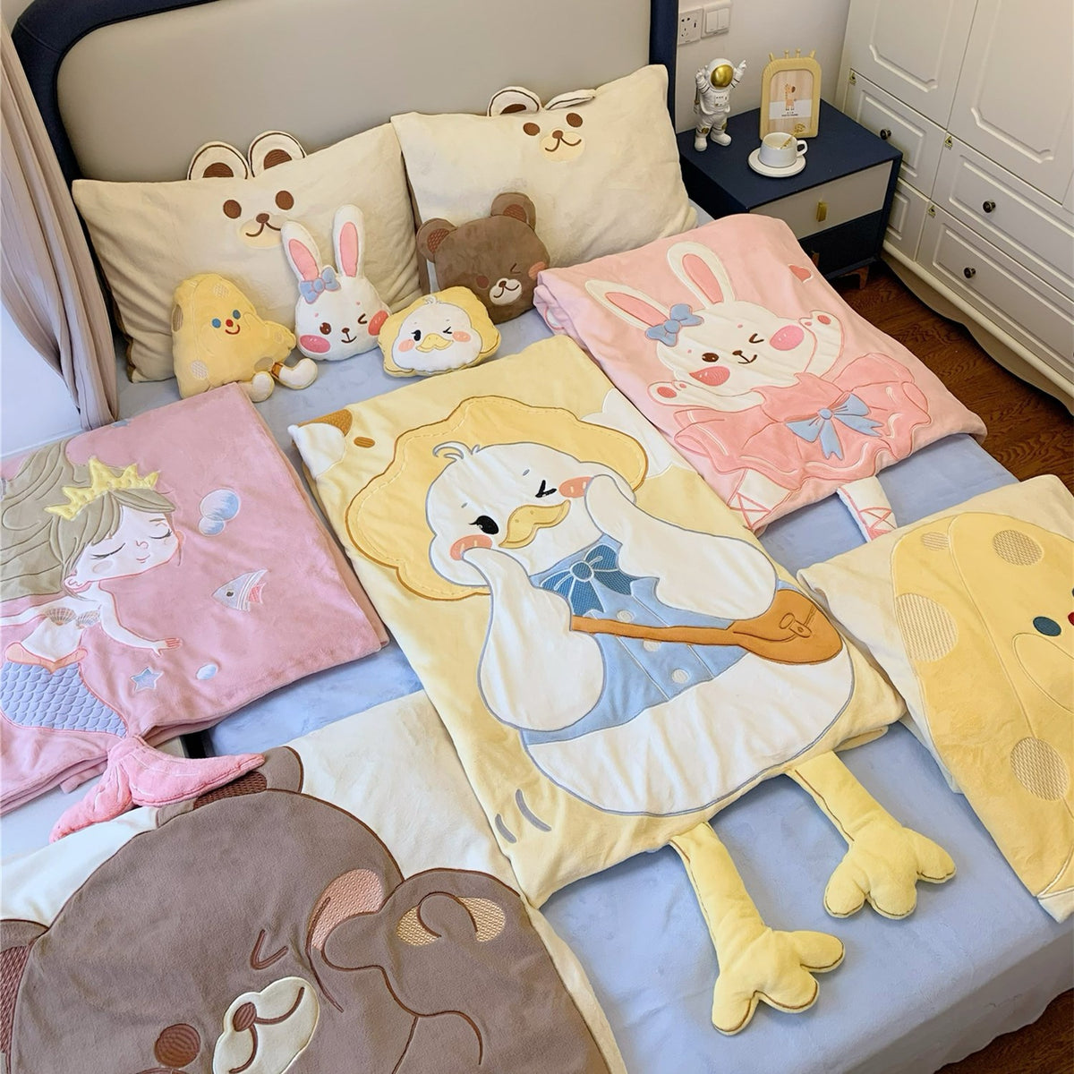 Kinder-Bettwäschegarnitur mit applizierter Ballerina‑Häsin, weicher Microfaser und Zierkissen