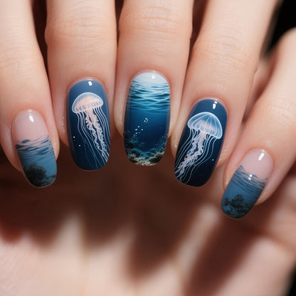 Unterwasser Qualle Nagelkunst Brehn