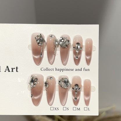 Glamouröse, mit Kristallen verzierte Press-On-Nägel Set