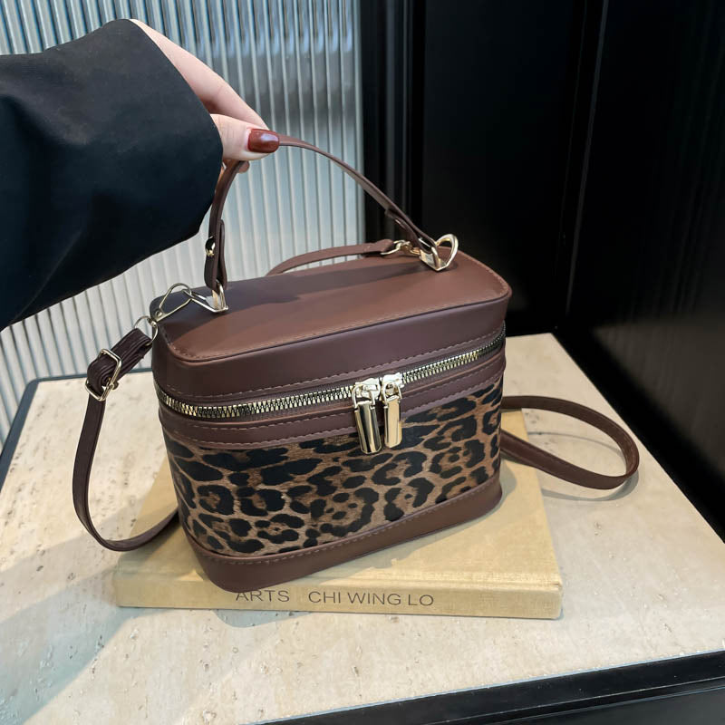 WoChic Leder- und Stoff Umhängetasche Brehn