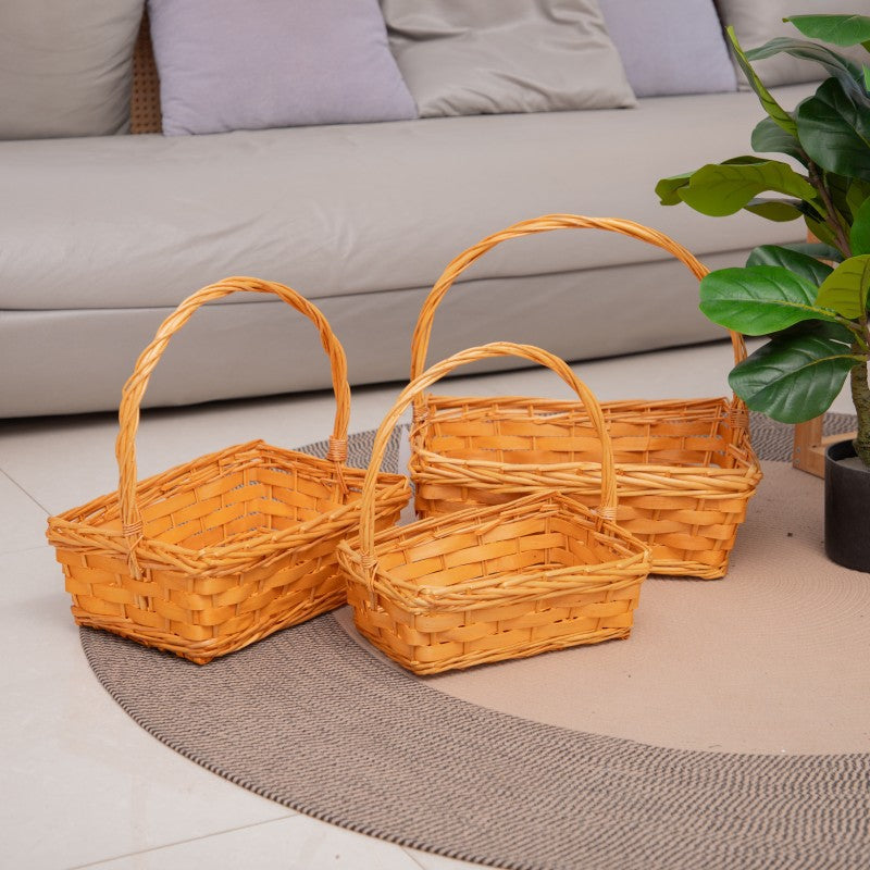 Handgefertigter Korb aus natürlichem Rattan