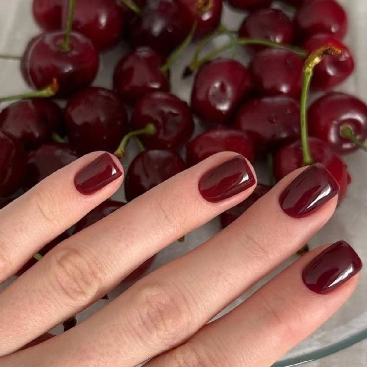 Elegante Nagelkunst mit Glanzfinish Brehn