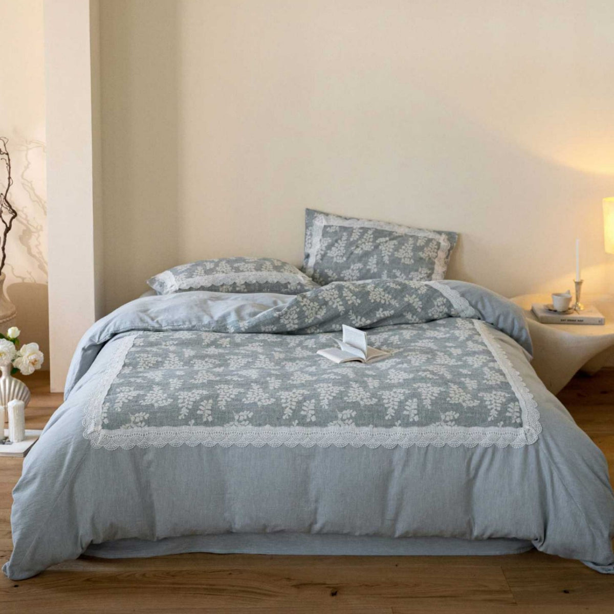 Leinen-Mix Floral Jacquard Bettbezug Set mit Spitzenrand und wendbarem Design