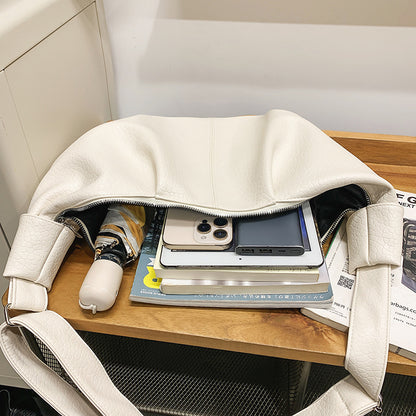 Texturierte Leder Schlampertasche