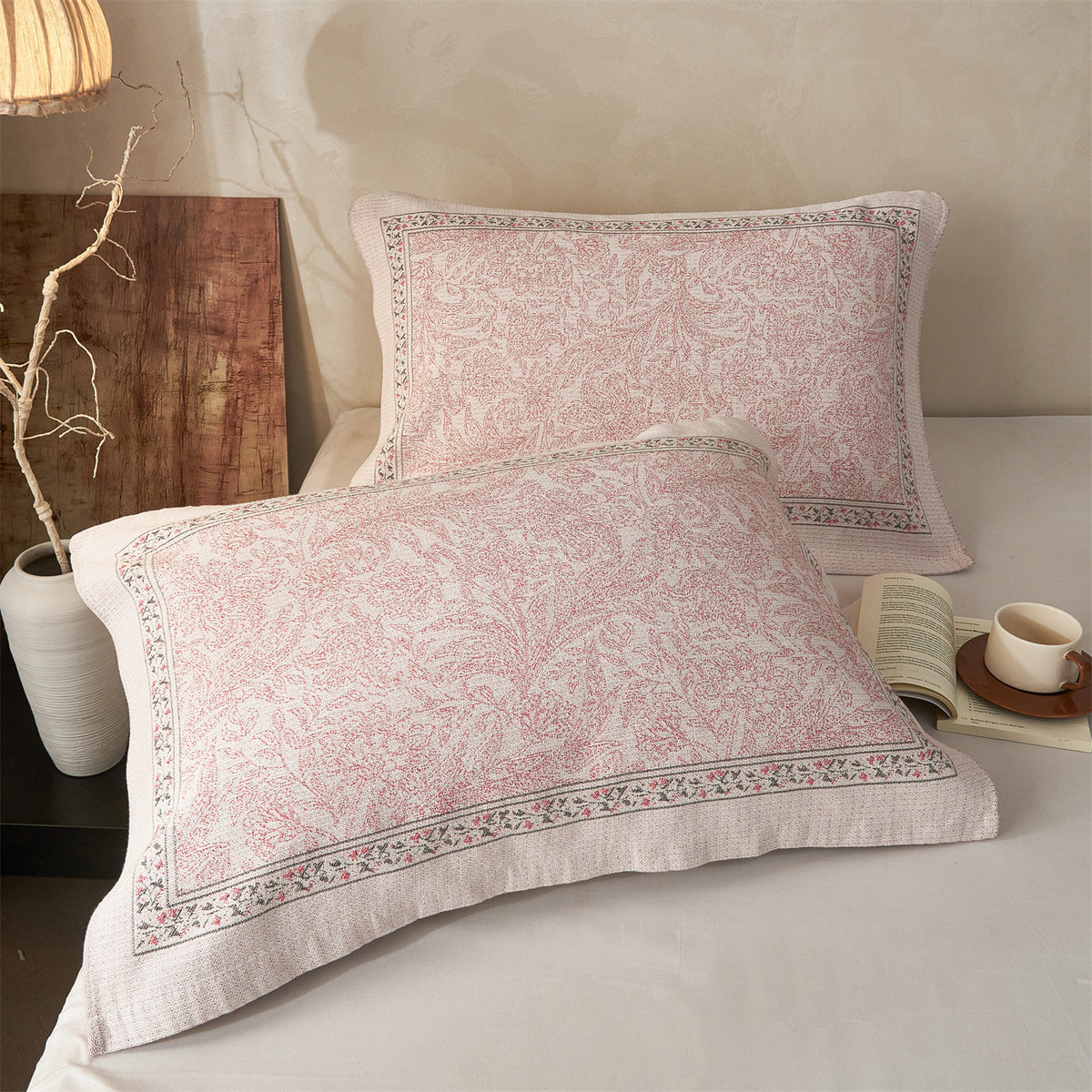 Gestepptes Jacquard Schmetterlingskopfkissen mit dekorativem Rand