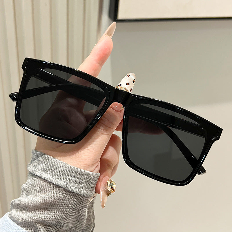 Damen trendige quadratische Sonnenbrille mit UV-Schutz und stylischem transparenten Rahmen Brehn