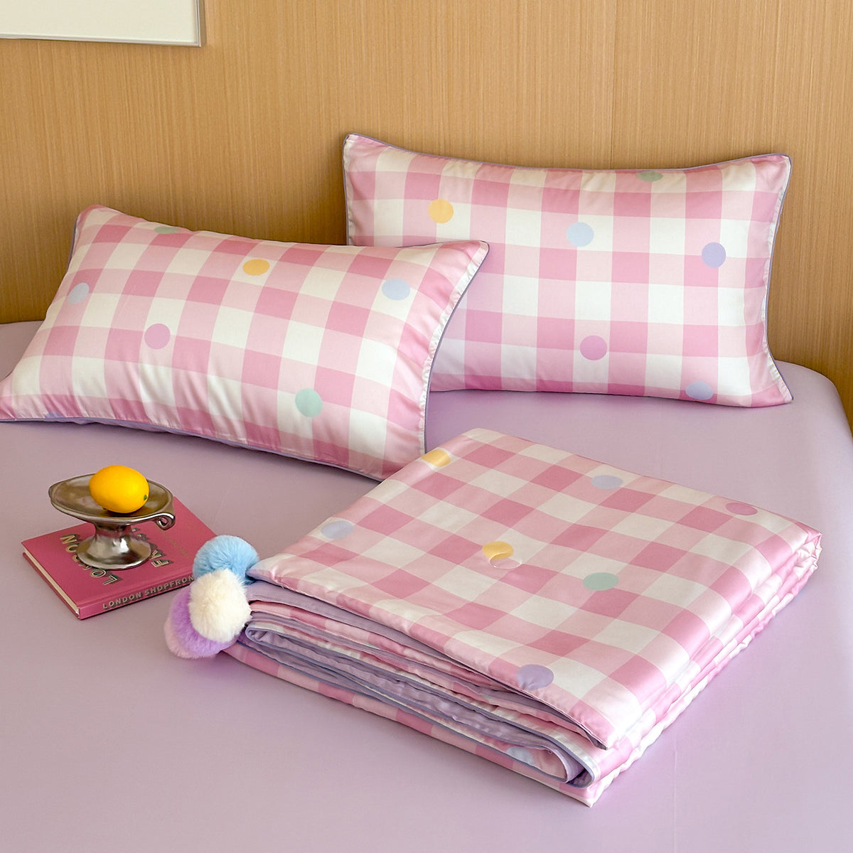 Kinder-Bettwäscheset mit gesteppter Kuscheldecke und kariertem Punktmuster Brehn