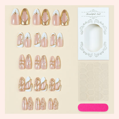 Dekoratives Press-On Nagelkunstset mit eleganten goldenen Akzenten Brehn 1788495840