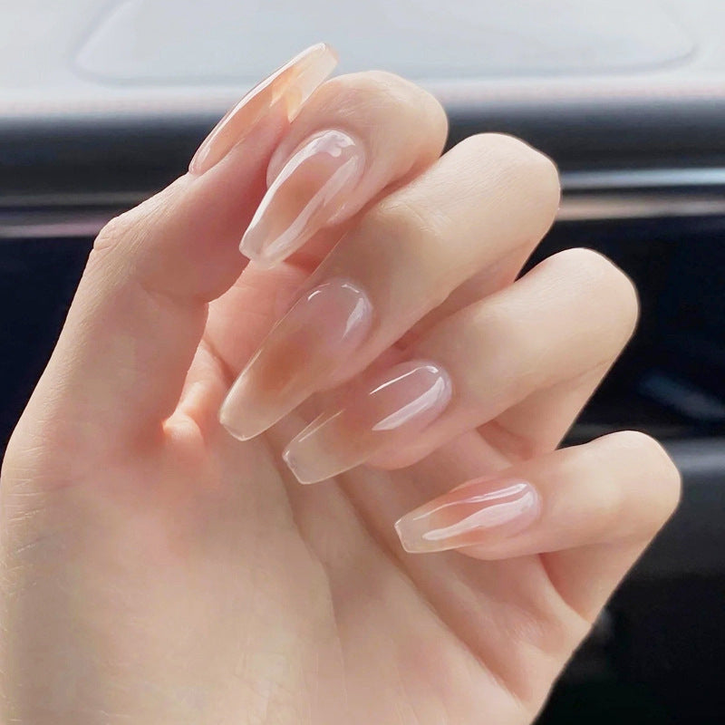 Kunstnagelset mit elegantem French-Tipp und Glitzerakzenten Brehn