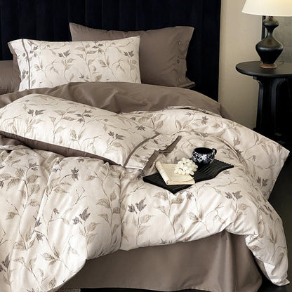 Bettbezug-Garnitur mit feinem Blatt-Jacquard, Knopfverschluss und Hotelnaht