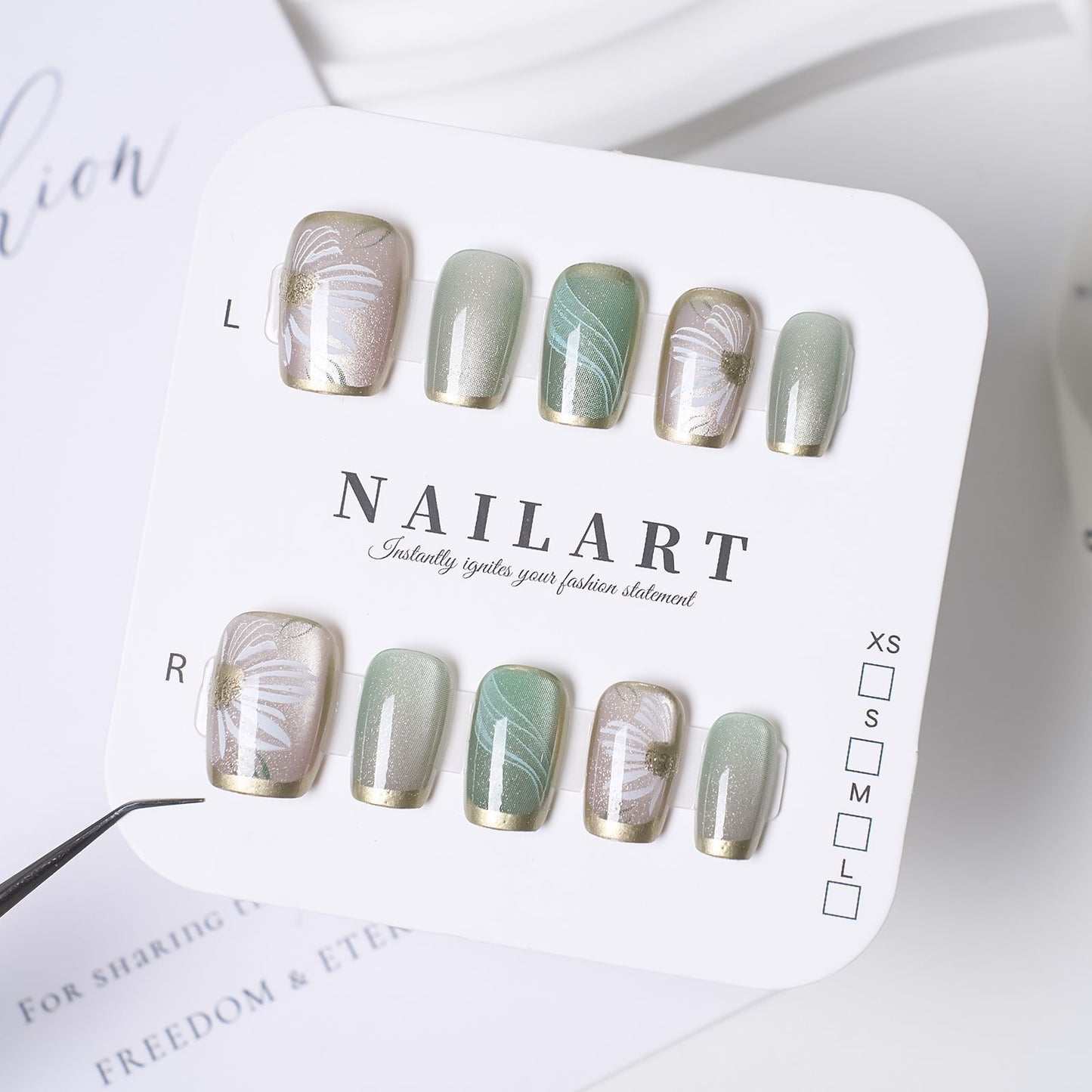 Dekorativer Fashion-Nagel-Set Brehn