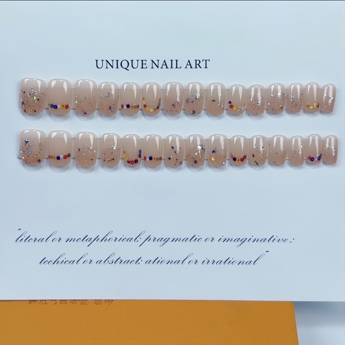 Einzigartiges Design Press-On Nagelset Brehn