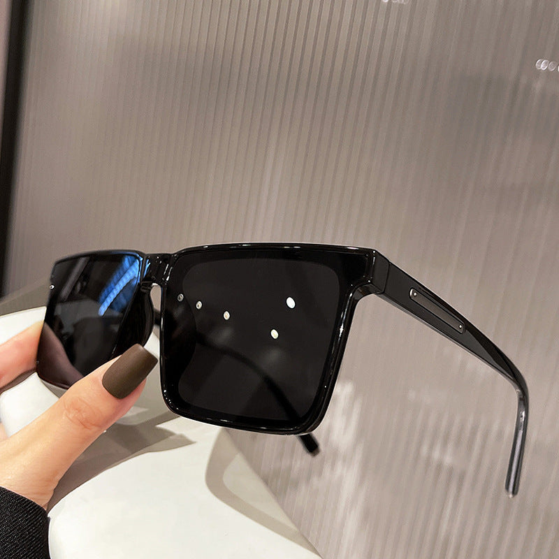 Damen quadratische Sonnenbrille im eleganten, modernen Design Brehn
