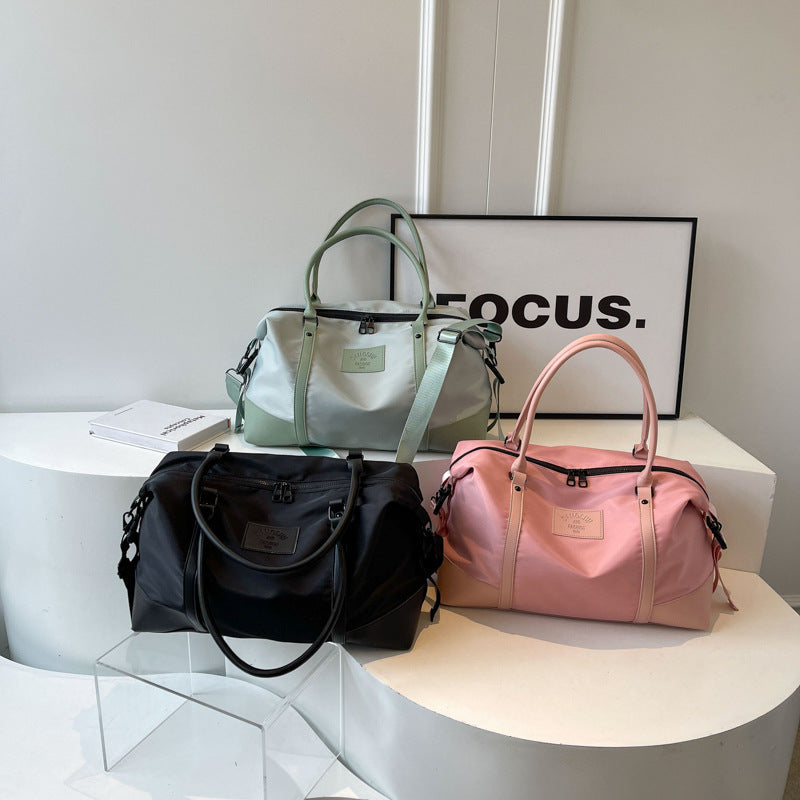 Sportliche Reisetasche Mit Komfortablen Fächern Brehn