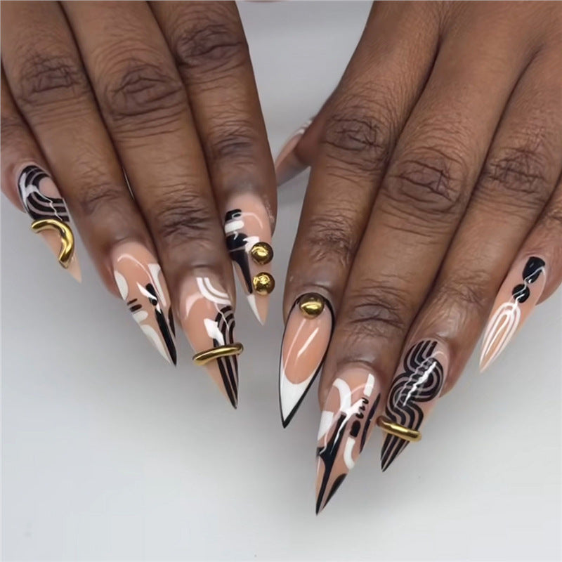 Künstlerische Stiletto Press-On Nagelverlängerungen Brehn