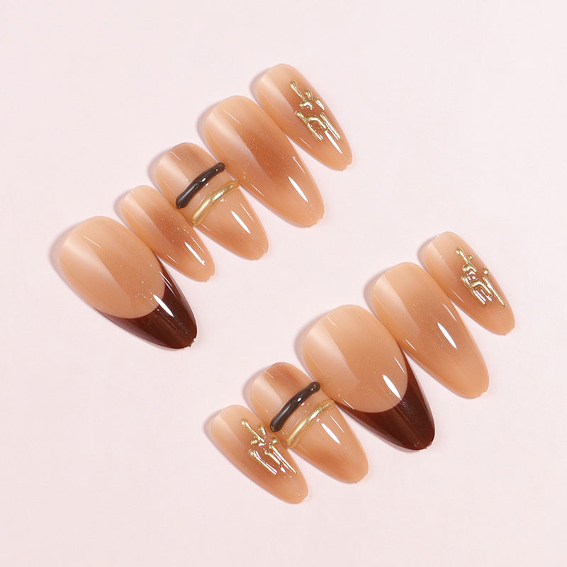Elegante Ombre Press-On Nagelspitzen mit metallischen Akzenten Brehn