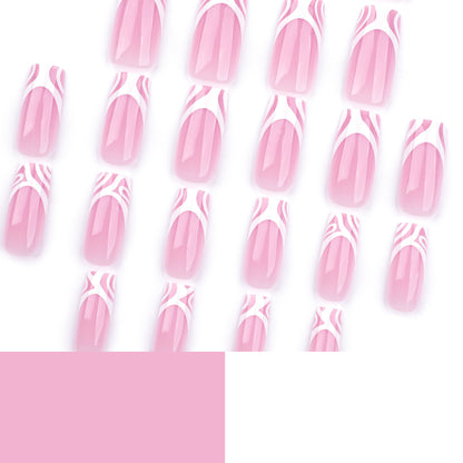 Kunstvolle Nagelverlängerungen mit durchscheinendem Design und eleganten Linien Brehn