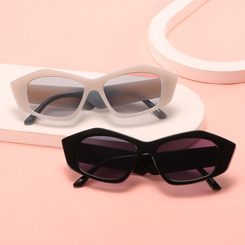 Damen geometrische Sonnenbrille mit einzigartigem, futuristischem Design Brehn