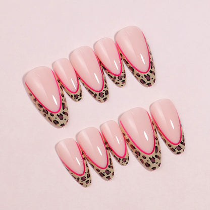 Künstlerisches Stiletto Press-On-Nagelset mit Leopardenprint-Akzenten Brehn