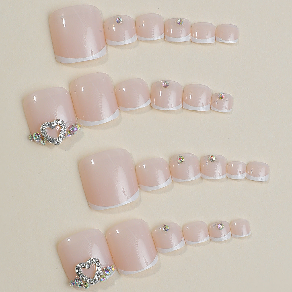 Nagelkunstset mit eleganten Glitzerakzenten Brehn