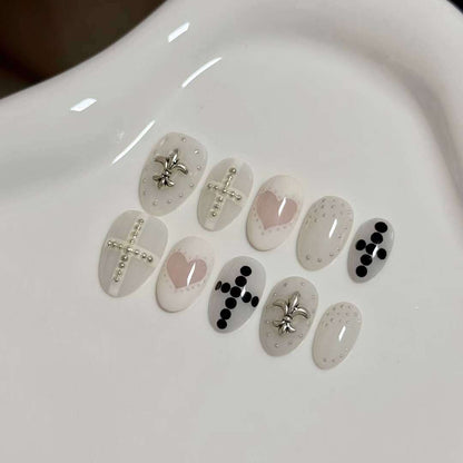 Dekoratives Press-On Nagelkunstset mit einzigartigen Designs