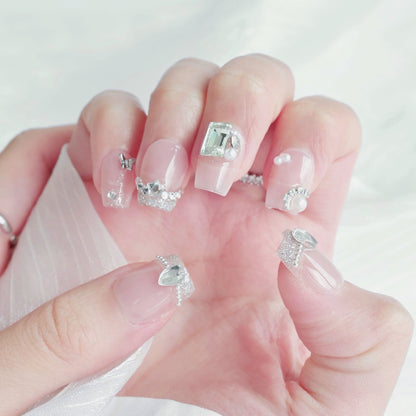 Schmetterlings-verzierte Press-On Nagelset