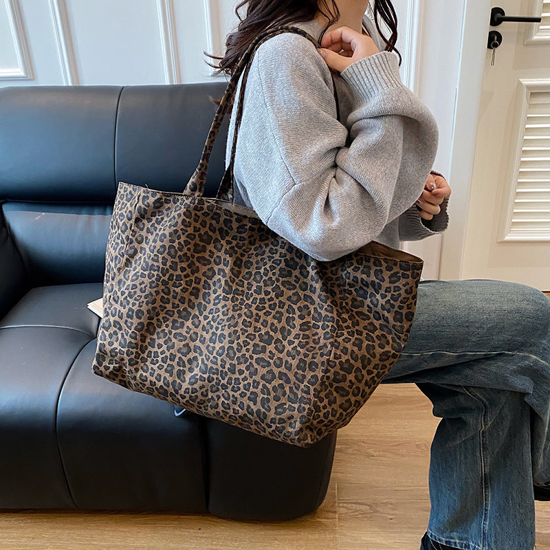 WoWild Tierdruck Strandtasche Brehn