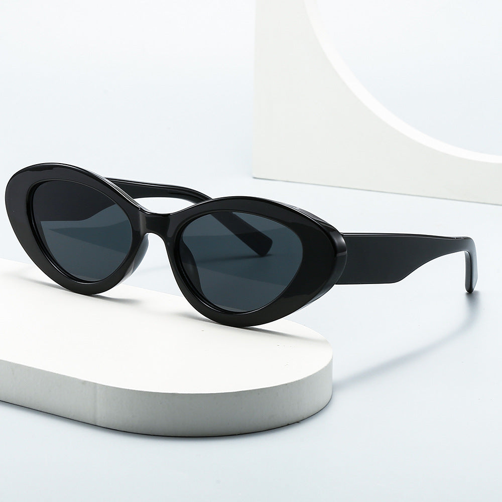 Damen Elegante Sonnenbrille im mondänen Design Brehn