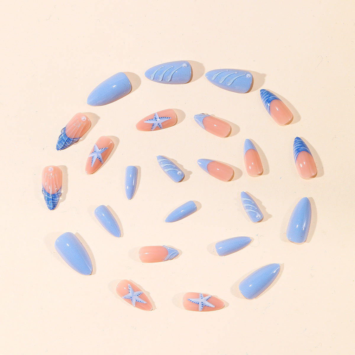 Ozean-inspiriertes 3D-Nagelkunst-Design Brehn