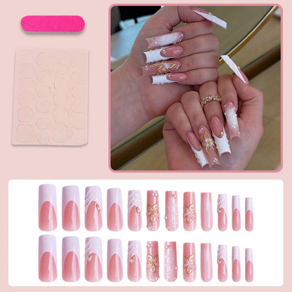 Kunstnagelset mit eleganten Blumendesigns Brehn