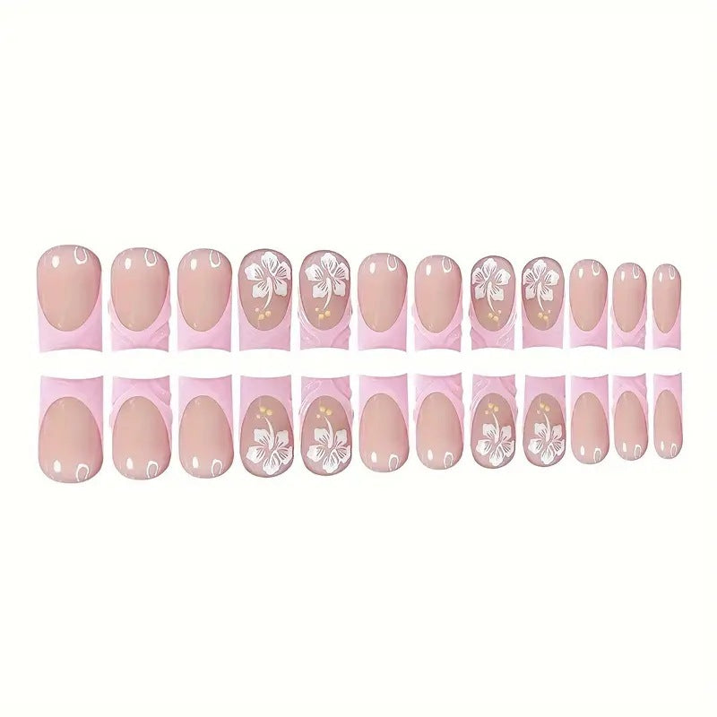 Elegante Florale Kunst Nagelverzierungen Brehn