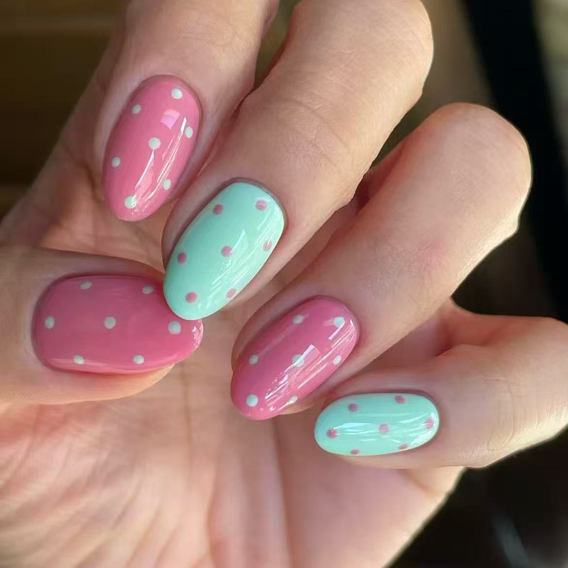 Künstlerische Themen Nageldesign Kollektion Brehn