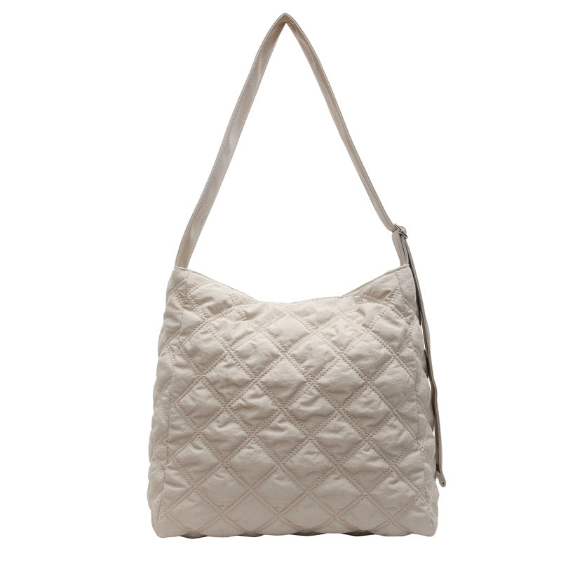 Gestepptes Weiches Stoff Schultertasche Brehn