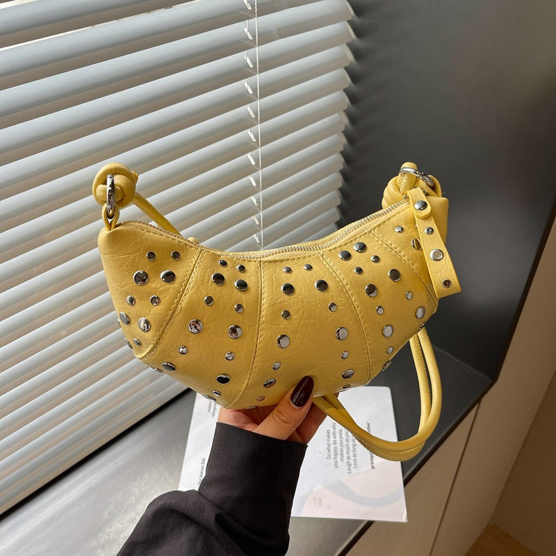 Nieten Texturiertes Lederhandtasche