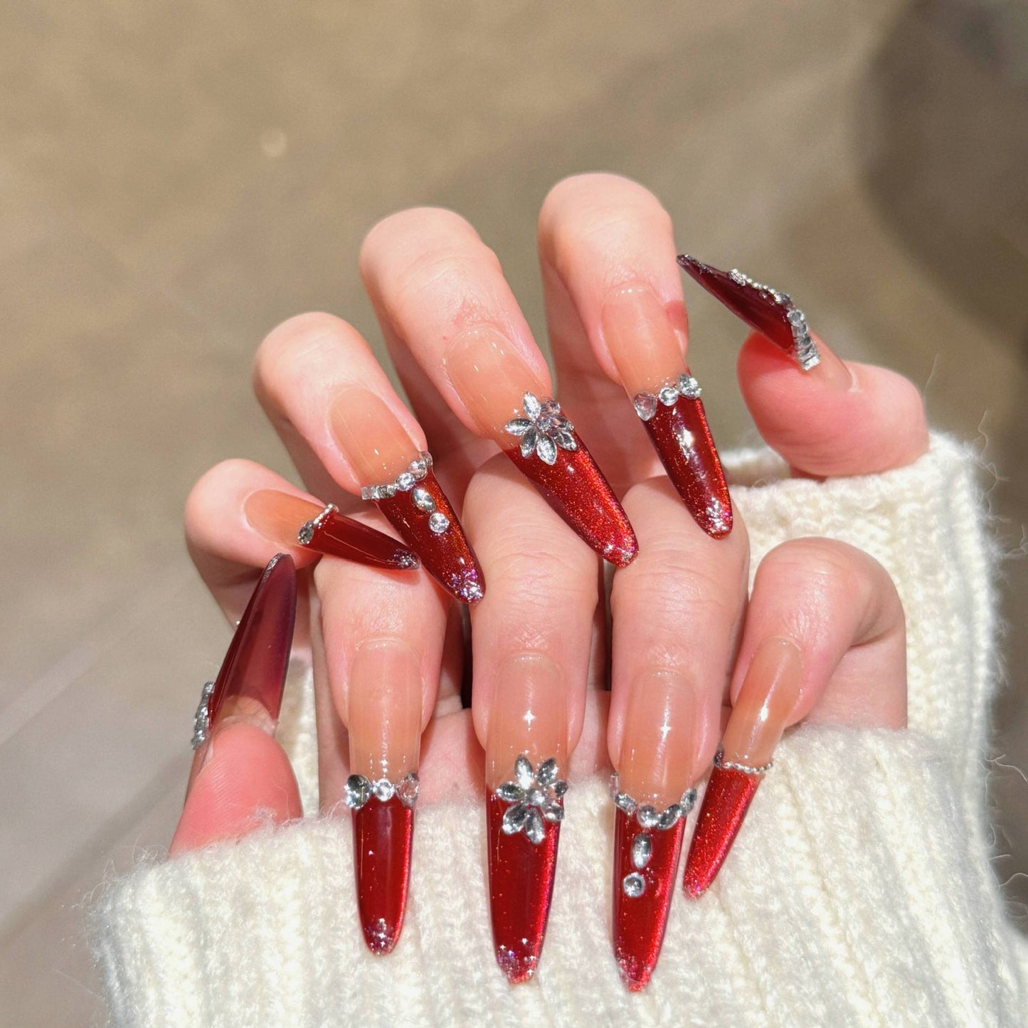Premium Strass-verzierte Acrylnägel Brehn