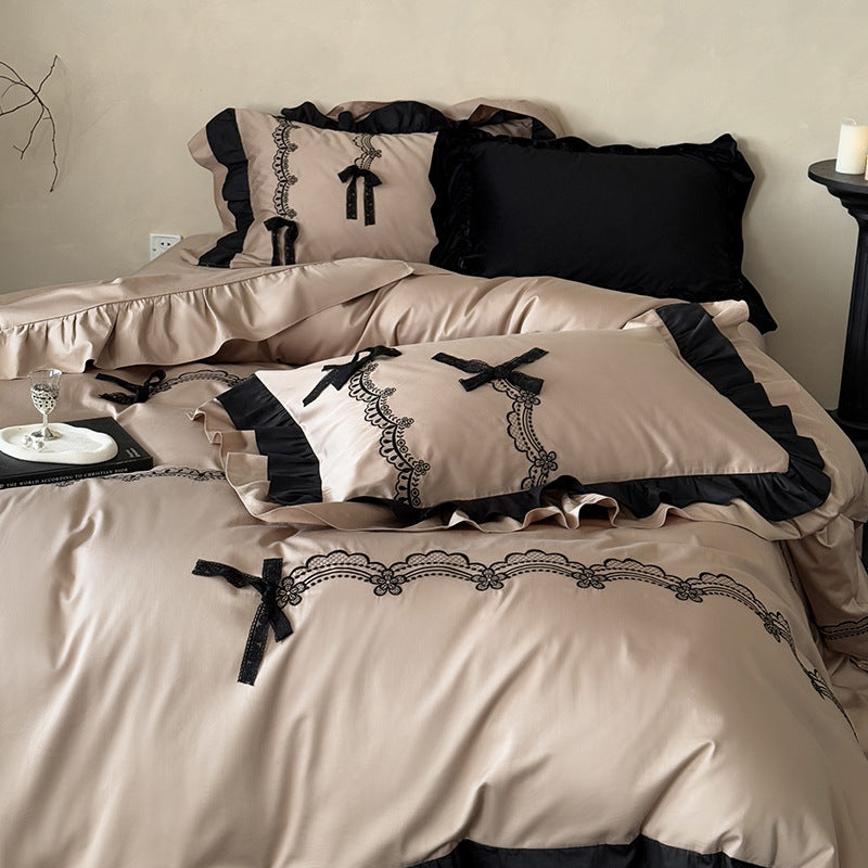 Luxuriöses Satin-Bettwäsche-Set mit Rüschen, Spitzenstickerei und Zierschleifen